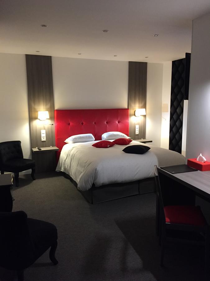 Le Beverl'Inn Flers  Zewnętrze zdjęcie